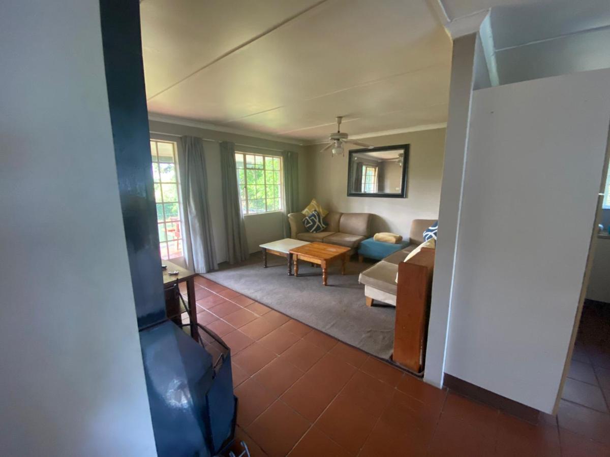 Under The Oak Villa Underberg Luaran gambar