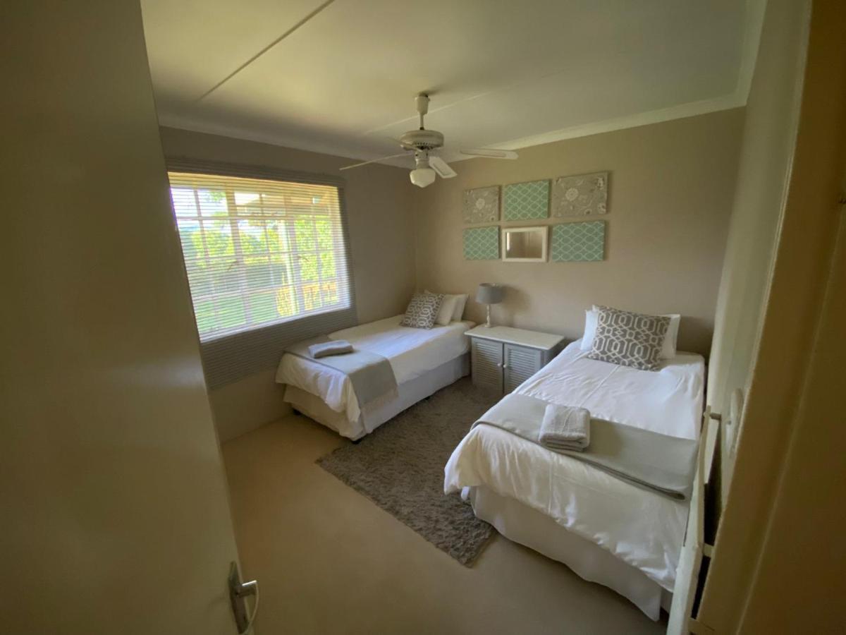 Under The Oak Villa Underberg Luaran gambar